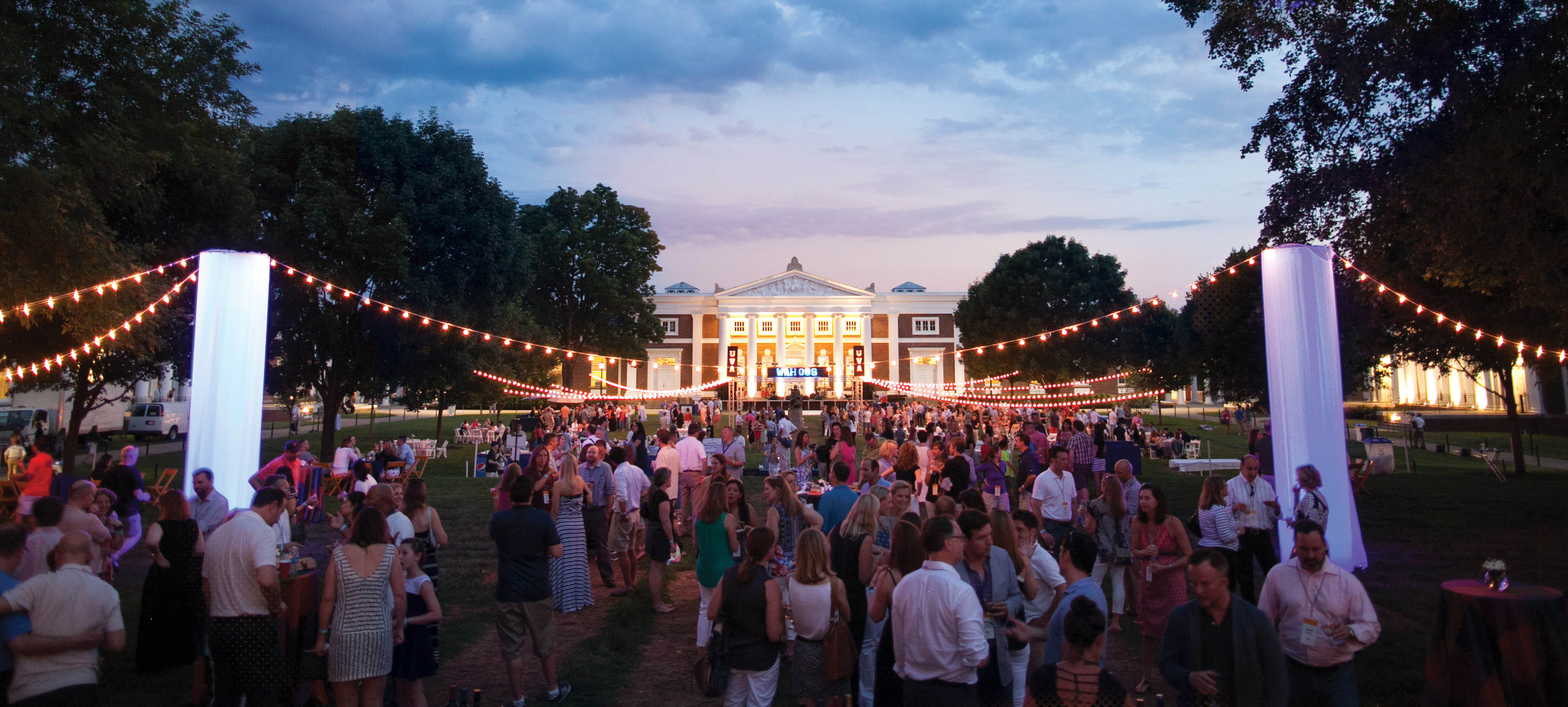 Crowd of alumni at reunions